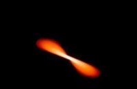科学家目睹黑洞“拍扁”恒星悲惨过程